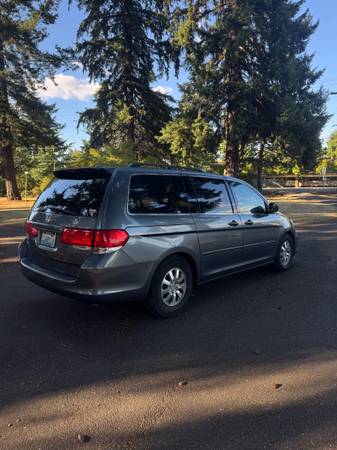 2010 Honda Odyssey EX-L Passenger Van Automatic — photo 4