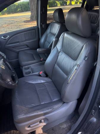2010 Honda Odyssey EX-L Passenger Van Automatic — photo 9
