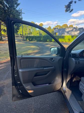 2010 Honda Odyssey EX-L Passenger Van Automatic — photo 6