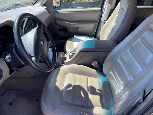 2002 Ford Explorer XLS 4dr 4x2 Manual — photo 5