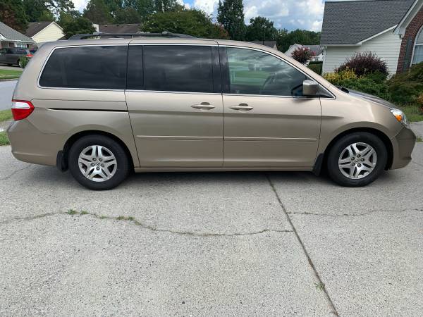 2005 Honda Odyssey EX — photo 2