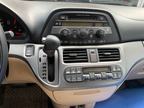 2005 Honda Odyssey EX — photo 6