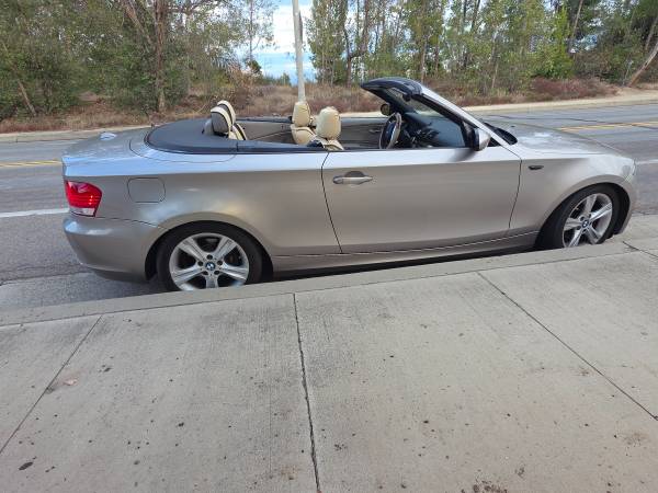 2008 BMW 128i Convertible — photo 2
