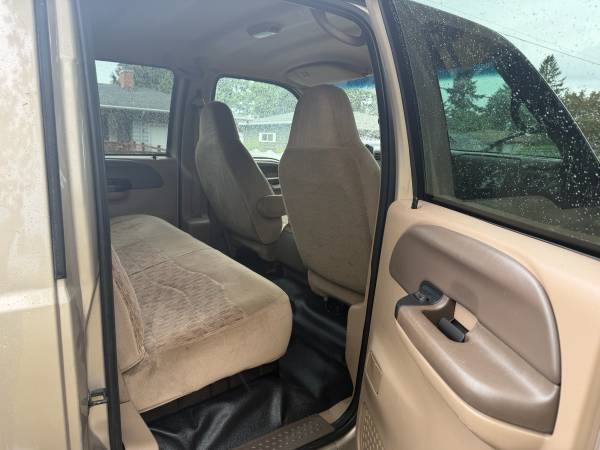 2000 Ford E 350 Super Duty XLT Wagon Automatic — photo 10