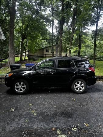 2011 Toyota Rav4 Limited V6 4dr 4x4 Automatic — photo 1