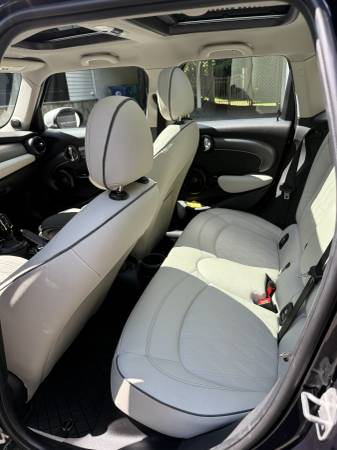 2024 Mini Hardtop Cooper S — photo 8