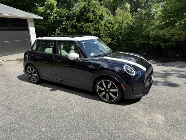 2024 Mini Hardtop Cooper S — photo 2