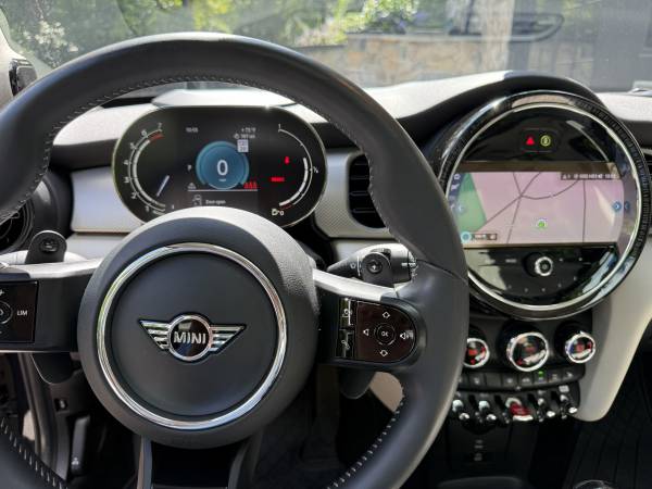 2024 Mini Hardtop Cooper S — photo 10