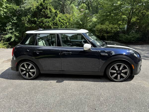 2024 Mini Hardtop Cooper S — photo 3
