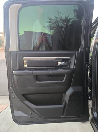 2018 RAM 2500 SLT 4x2 Crew Cab 149 in. WB Automatic — photo 10