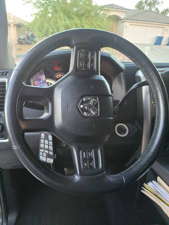 2018 RAM 2500 SLT 4x2 Crew Cab 149 in. WB Automatic — photo 12