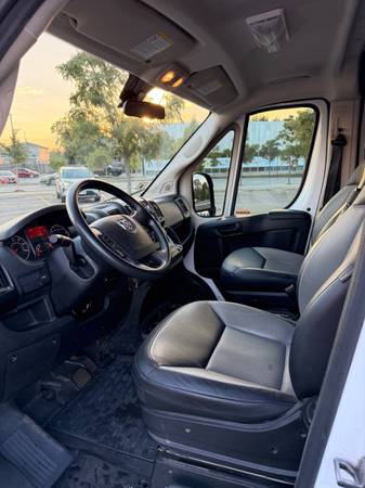 2019 RAM Promaster High Roof — photo 8
