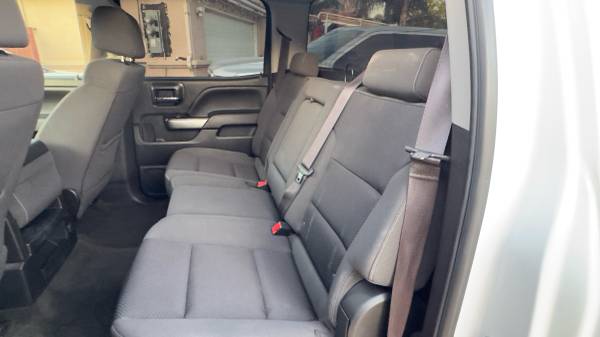 2017 Chevrolet Silverado 2500hd LT 4x4 Regular Cab 8 ft. box 133.6 in. WB Automatic — photo 7