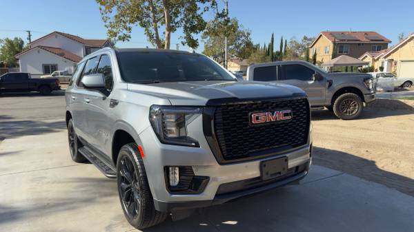 2023 GMC Yukon SLE 4x4 Automatic — photo 11