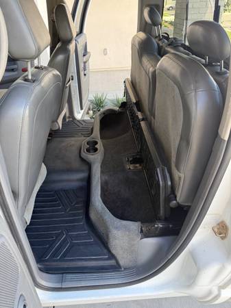2006 Dodge RAM 3500 SLT 4x2 Quad Cab 160.5 in. WB Automatic — photo 10