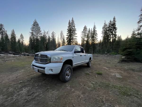 2006 Dodge RAM 3500 SLT 4x2 Quad Cab 160.5 in. WB Automatic — photo 2
