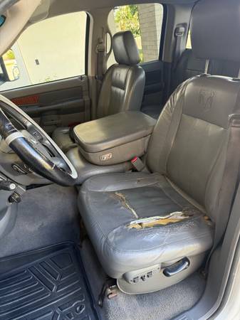 2006 Dodge RAM 3500 SLT 4x2 Quad Cab 160.5 in. WB Automatic — photo 7