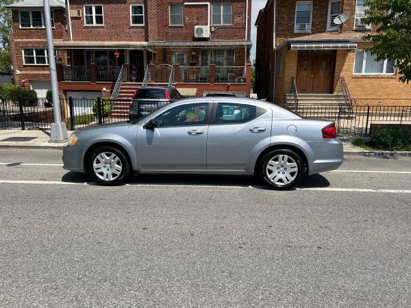 2014 Dodge Avenger SE — photo 3