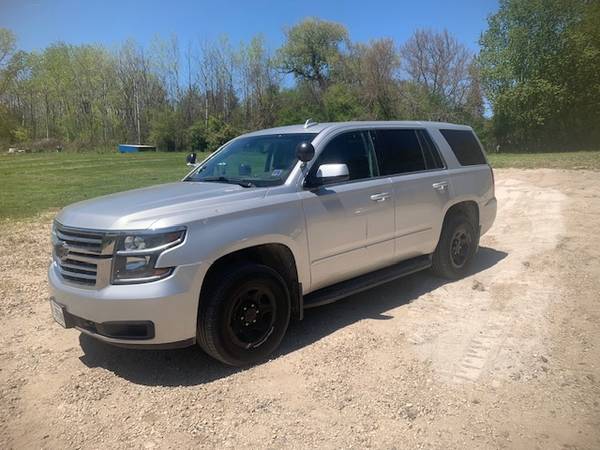 2019 Chevrolet Tahoe LS 4x4 Automatic — photo 1