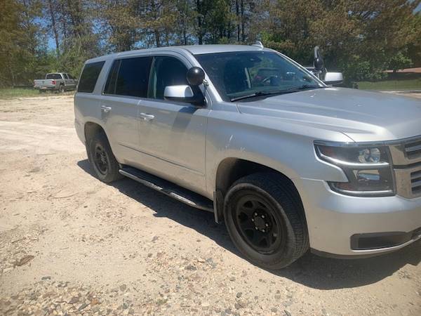 2019 Chevrolet Tahoe LS 4x4 Automatic — photo 2