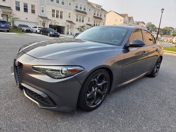 2018 Alfa Romeo Giulia Base — photo 3