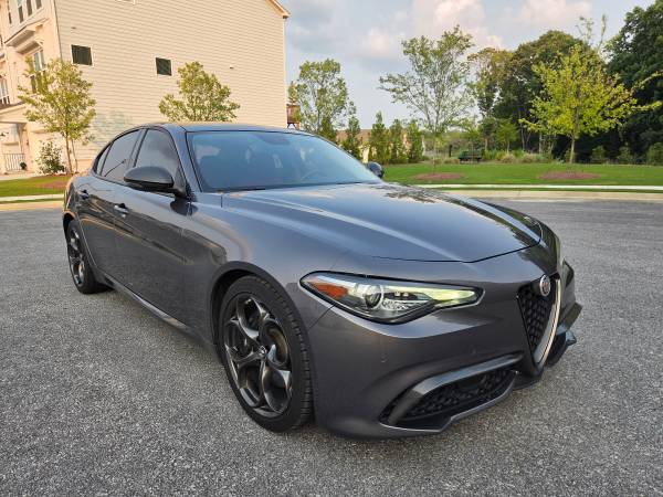 2018 Alfa Romeo Giulia Base — photo 1