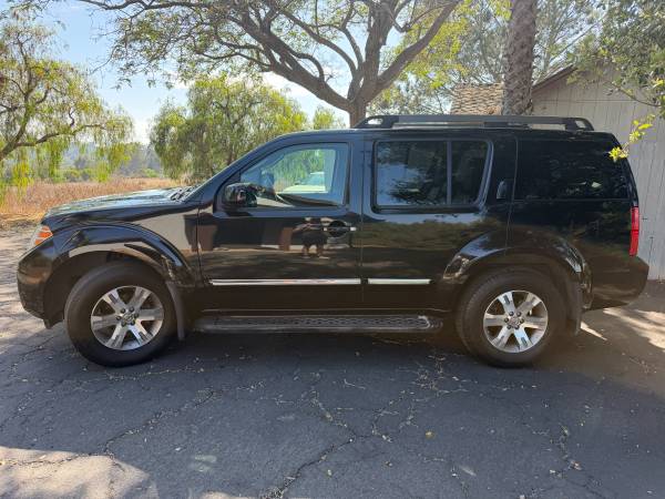 2012 Nissan Pathfinder Silver — photo 2
