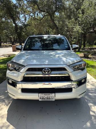 2017 Toyota 4runner Limited — photo 6