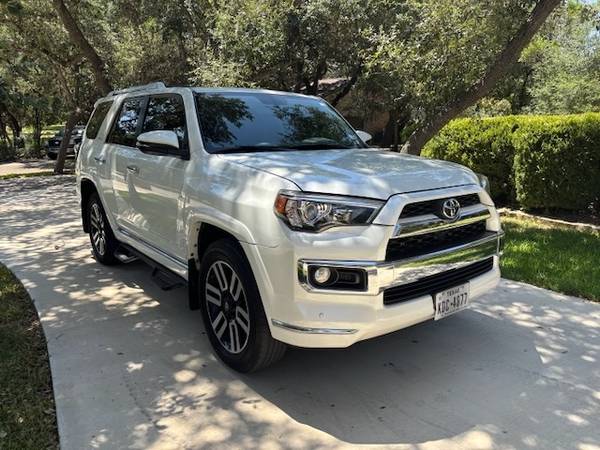 2017 Toyota 4runner Limited — photo 3