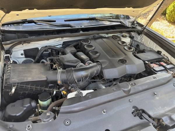 2017 Toyota 4runner Limited — photo 7