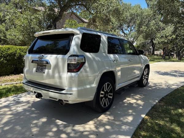 2017 Toyota 4runner Limited — photo 4