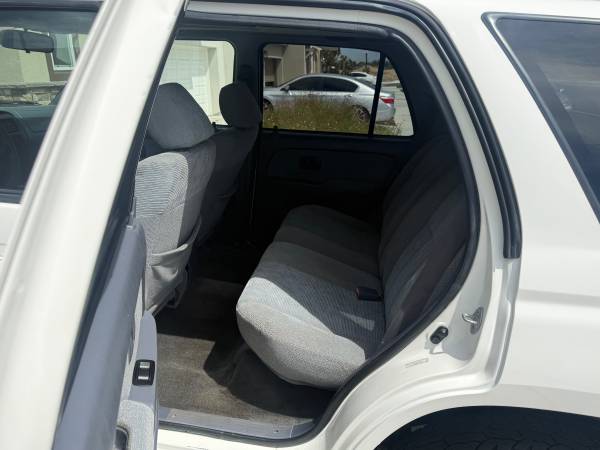 1999 Toyota 4runner SR5 V6 4dr 4x4 Automatic — photo 12