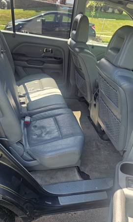 2004 Honda Pilot EX 4dr 4x4 Sport Utility Automatic — photo 4