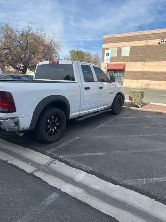 2017 RAM 1500 Tradesman — photo 4
