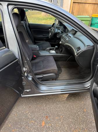 2012 Honda Accord 2.4 LX-S 2dr Coupe Automatic — photo 3