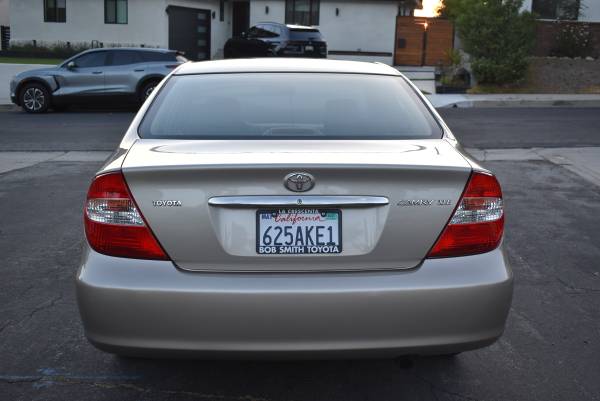 2004 Toyota Camry SE — photo 4