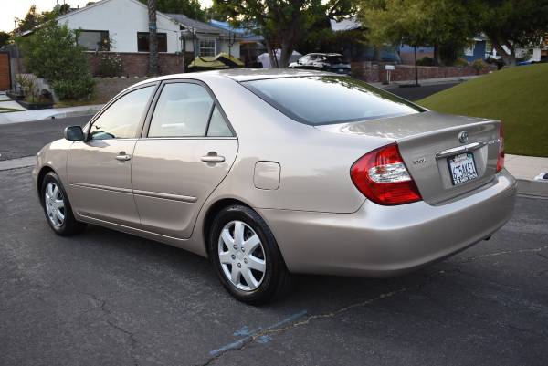 2004 Toyota Camry SE — photo 3