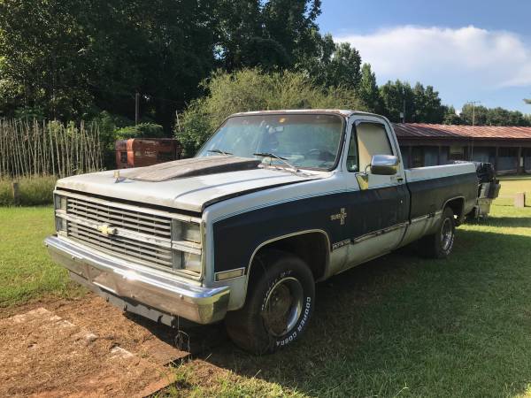 1984 Chevrolet C10 Pickup — photo 1