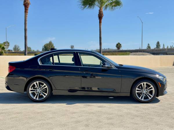 2017 BMW 330 i — photo 12