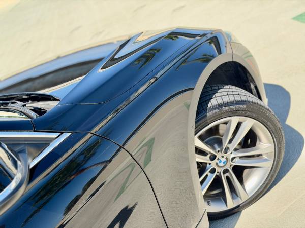 2017 BMW 330 i — photo 10