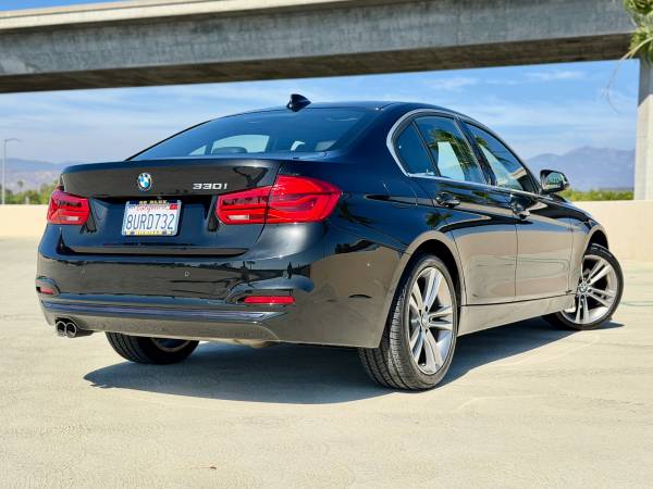 2017 BMW 330 i — photo 11