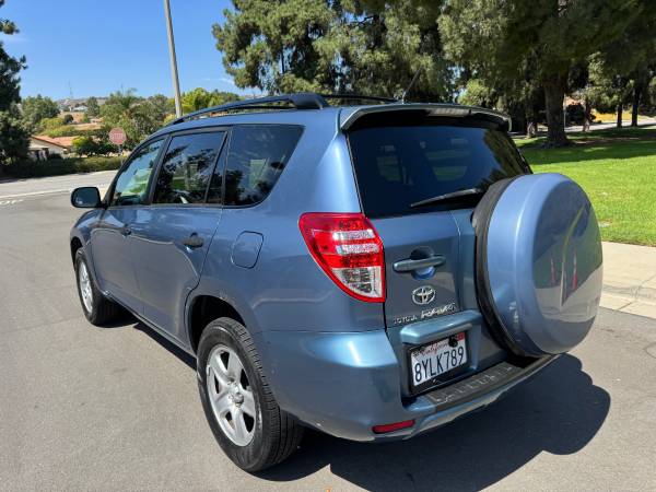 2009 Toyota Rav4 Base 4x4 Automatic — photo 3