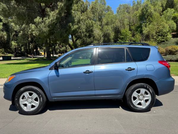 2009 Toyota Rav4 Base 4x4 Automatic — photo 2