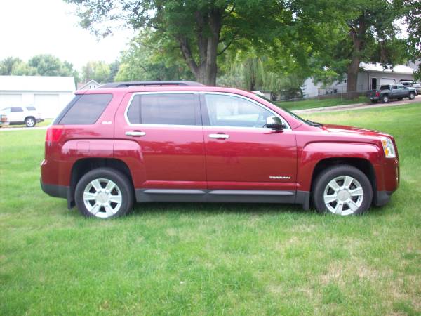 2012 GMC Terrain SLT-2 Front-wheel Drive Sport Utility Automatic — photo 4