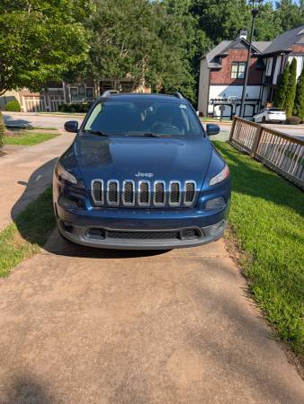 2018 Jeep Cherokee Limited 4dr 4x4 Automatic — photo 4