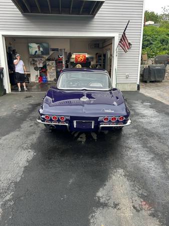1965 Chevrolet Corvette Convertible — photo 11