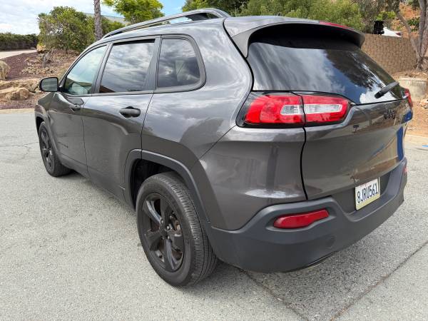 2016 Jeep Cherokee Sport 4dr 4x4 Automatic — photo 3