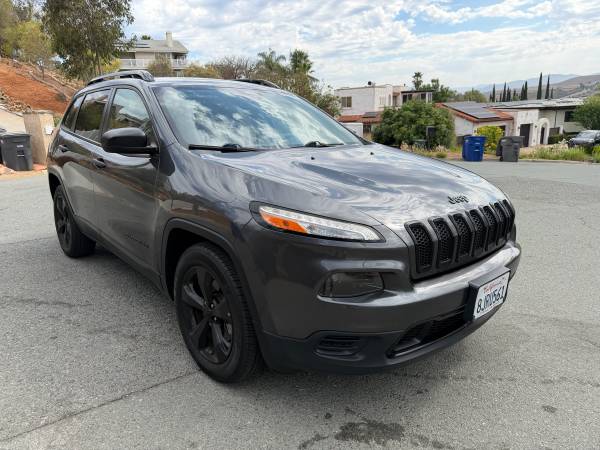 2016 Jeep Cherokee Sport 4dr 4x4 Automatic — photo 1