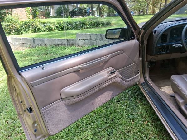 1987 Ford Thunderbird LX 2dr Coupe — photo 5