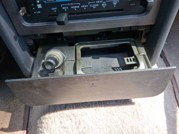 1987 Ford Thunderbird LX 2dr Coupe — photo 11